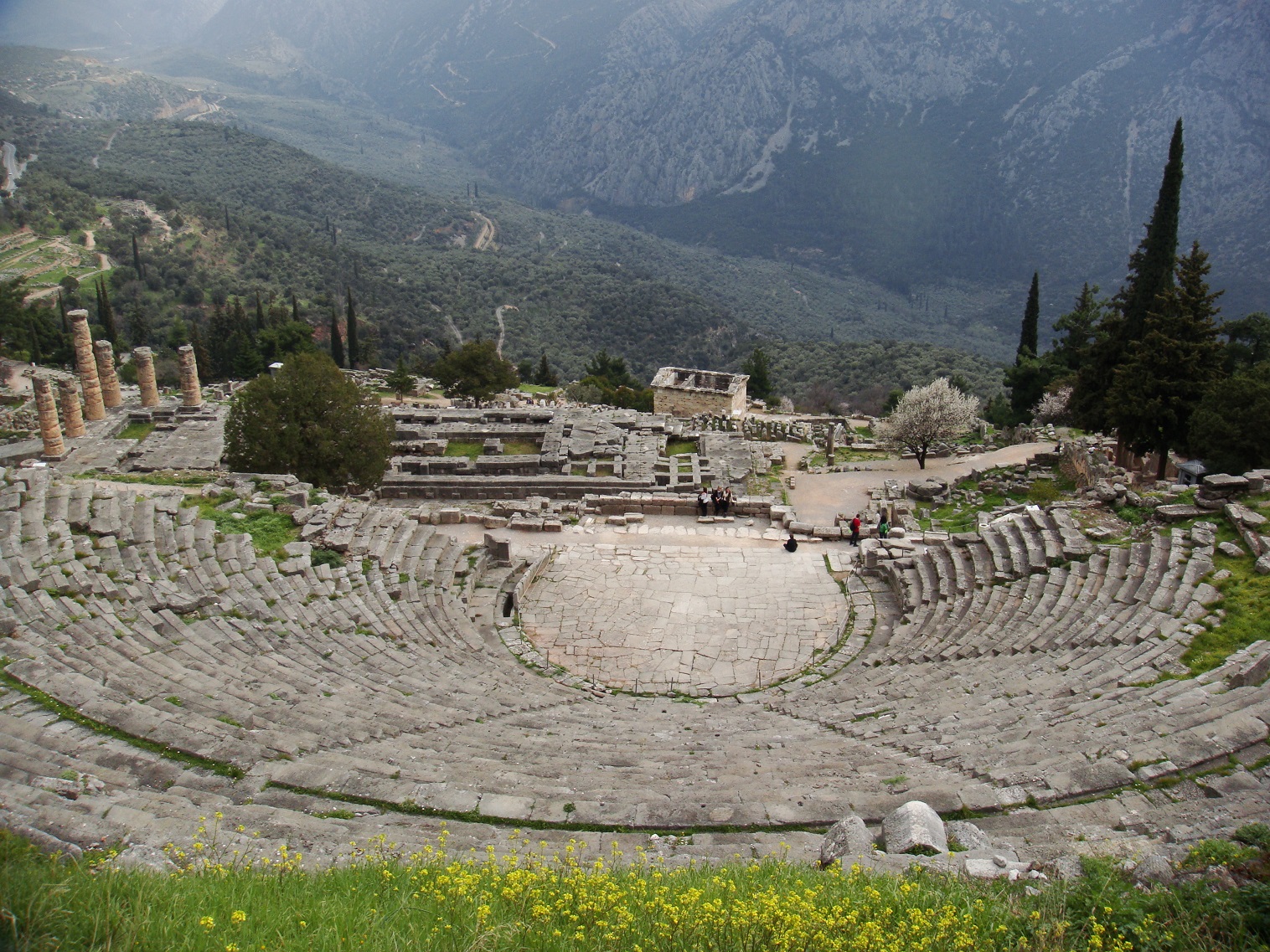 hiking-to-delphi-4
